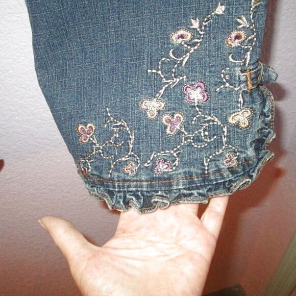 VTG Shyger EMBROIDERED Flare Size 12 33 JEANS Crop RHINESTONES Ruffle Hems BOHO - Picture 7 of 12